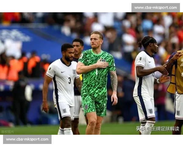 图赫尔训话后贝林再爆粗！世俱杯怒怼裁判引争议