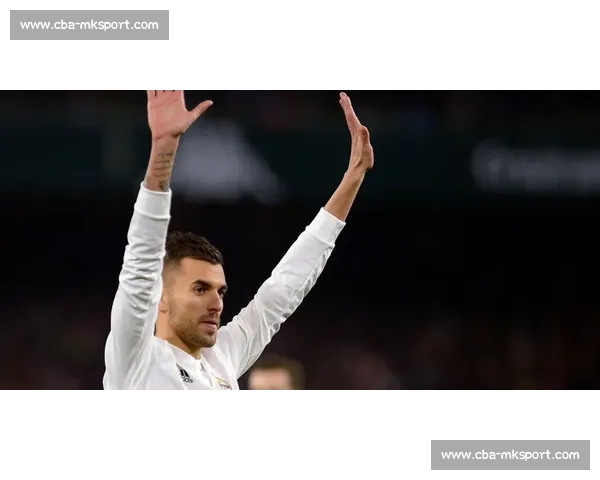 拜仁多特竞逐巴萨天才中场达维奇，红蓝军坚持回购条款