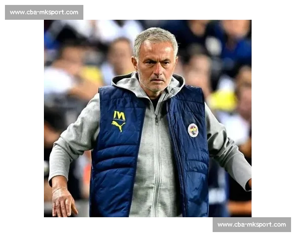 土媒:费内巴切正式接触皇马老将,穆里尼奥锁定巴斯克斯 土媒:费内巴切正式接触皇马老将,穆里尼奥锁定巴斯克斯