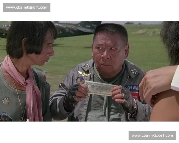 空中飞车惊魂：道具失控倾斜，女演员绝境呼救